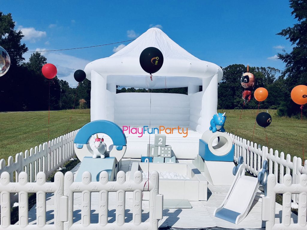 WHITE BOUNCE HOUSE RENTALS Play Fun Party, LLC